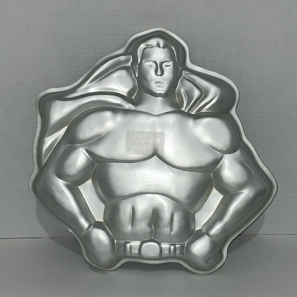 Superman DC Comics 1977 Wilton Cake Pan 502 1212 Vintage Bakeware
